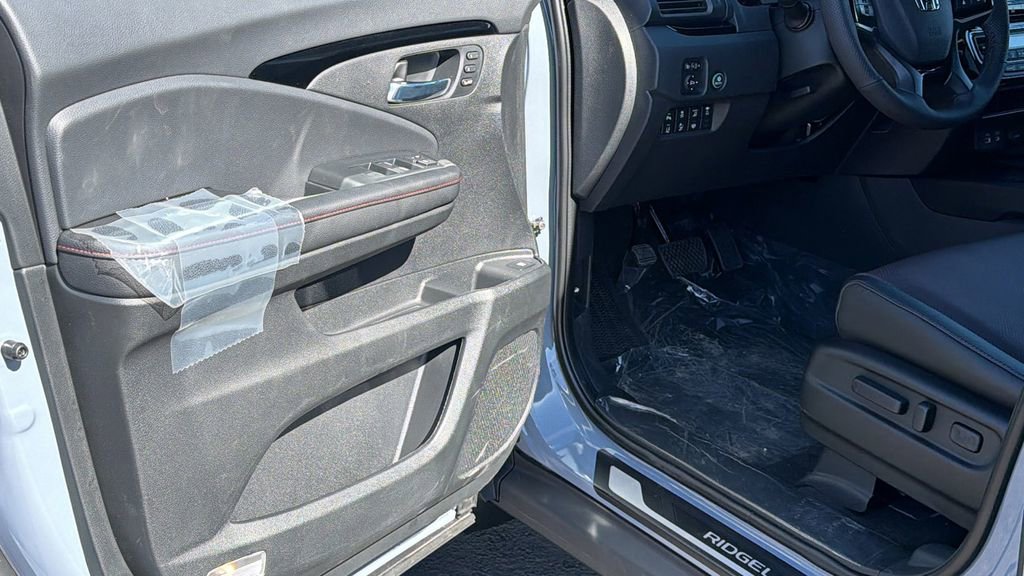 New 2026 Honda Ridgeline Black Edition image 23