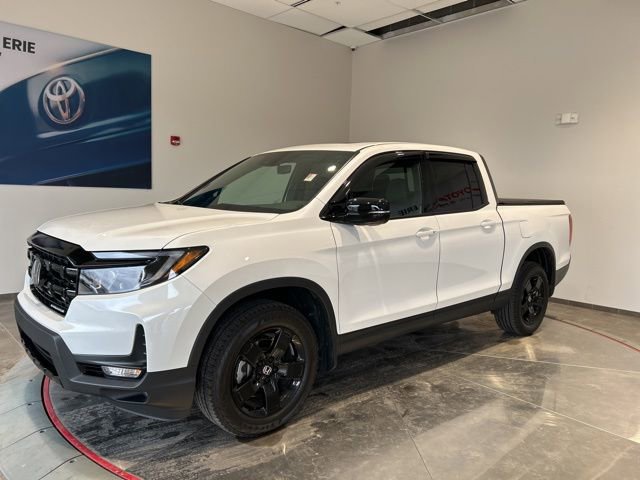 Used 2025 Honda Ridgeline Black Edition image 2