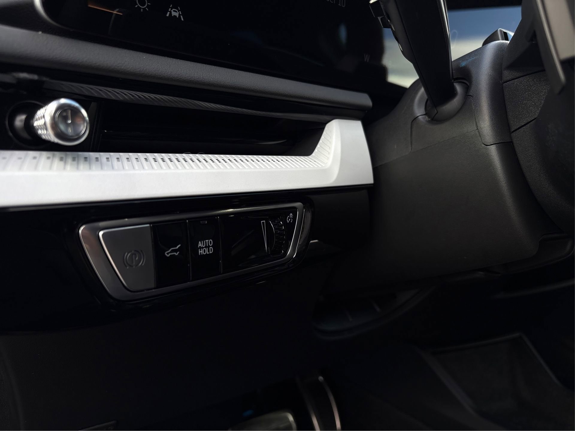 New 2025 Cadillac Optiq Sport 1 w/ LPO, Floor Liner Package image 20