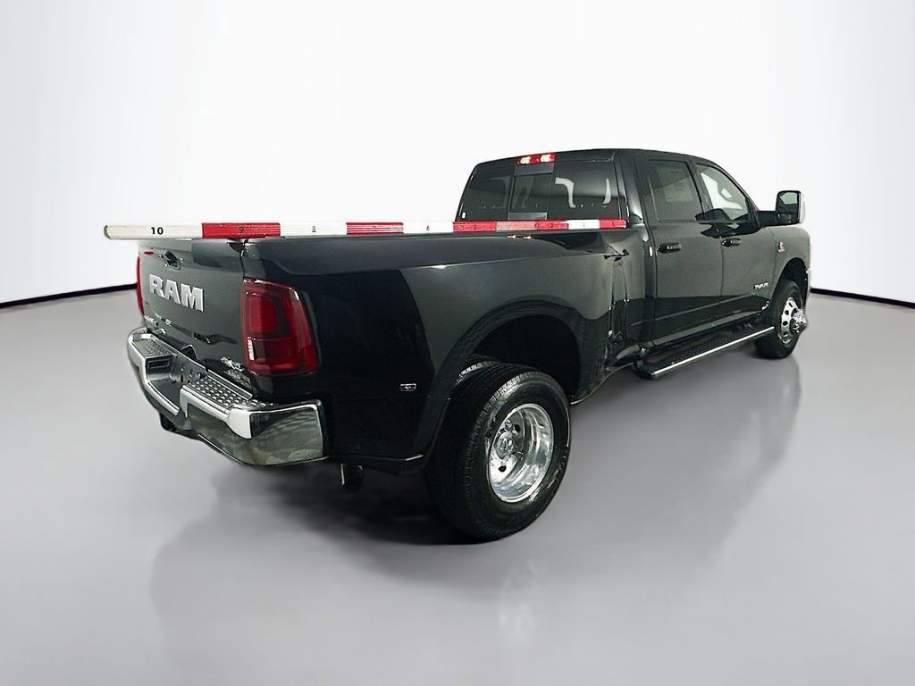 New 2025 RAM 3500 Laramie AWD/4WD image 7