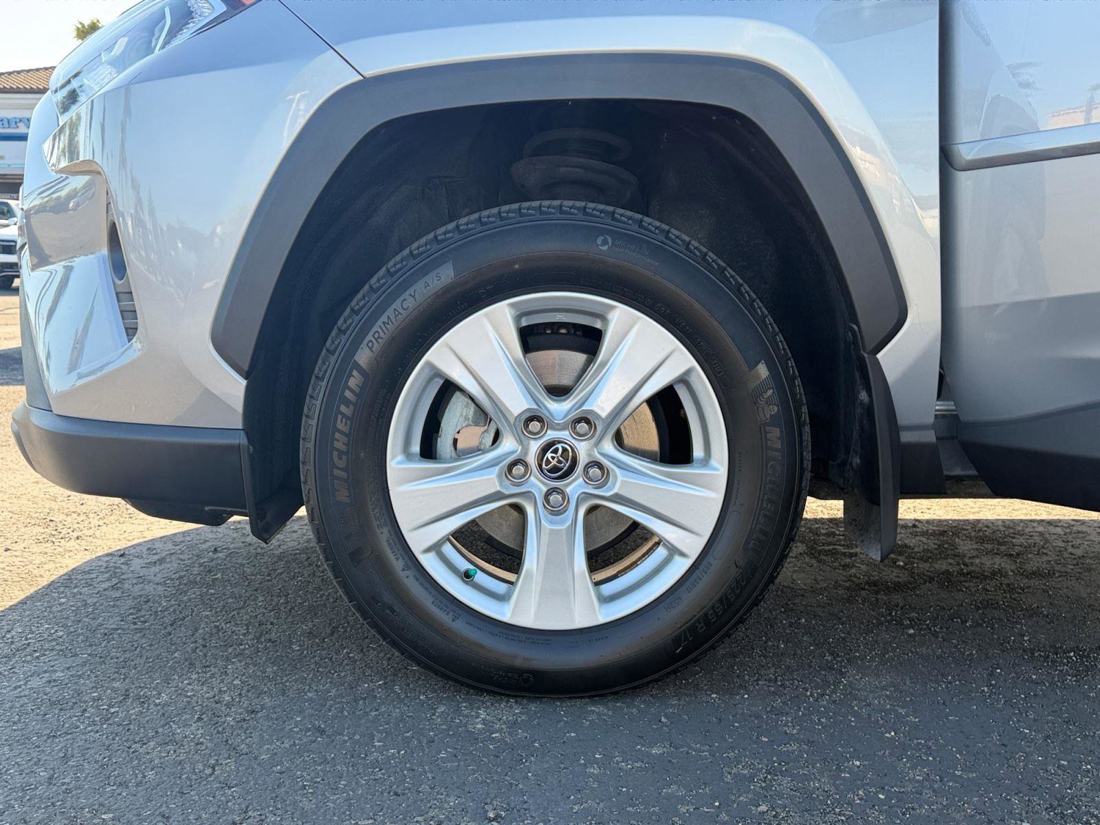 Used 2020 Toyota RAV4 XLE w/ Convenience Package AWD/4WD image 30