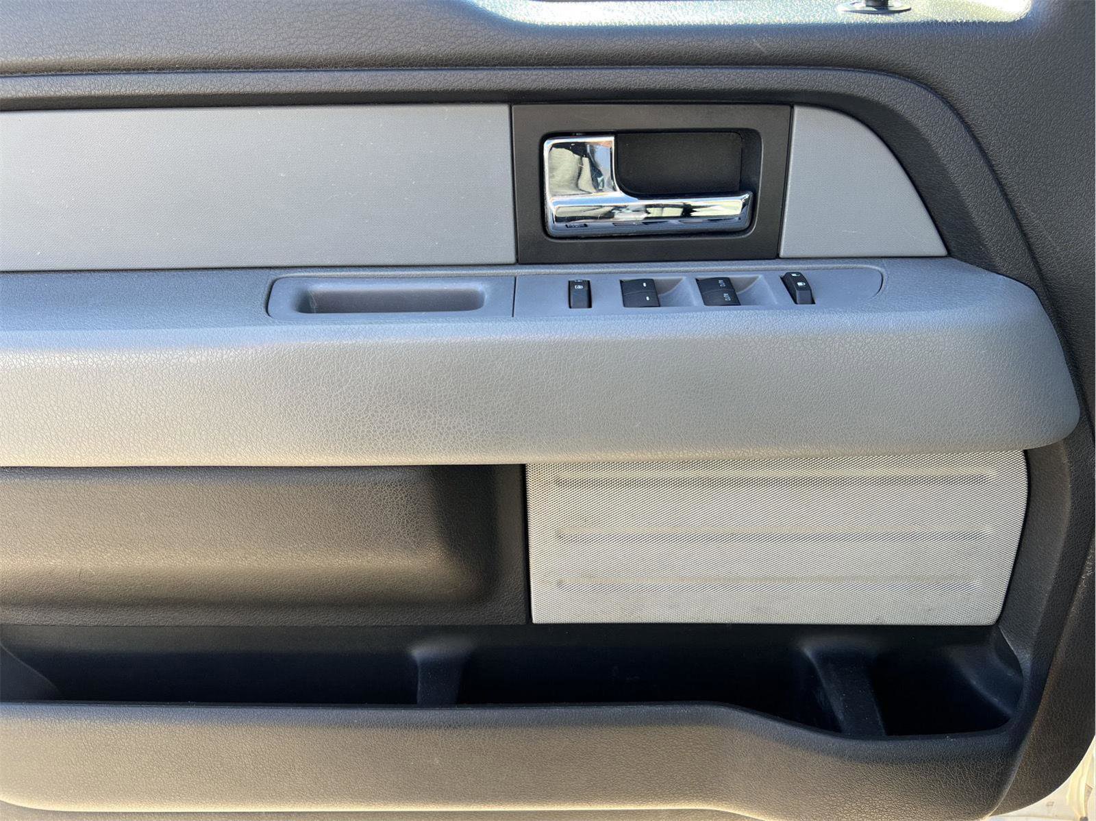 Used 2014 Ford F150 XLT w/ Trailer Tow Package image 10