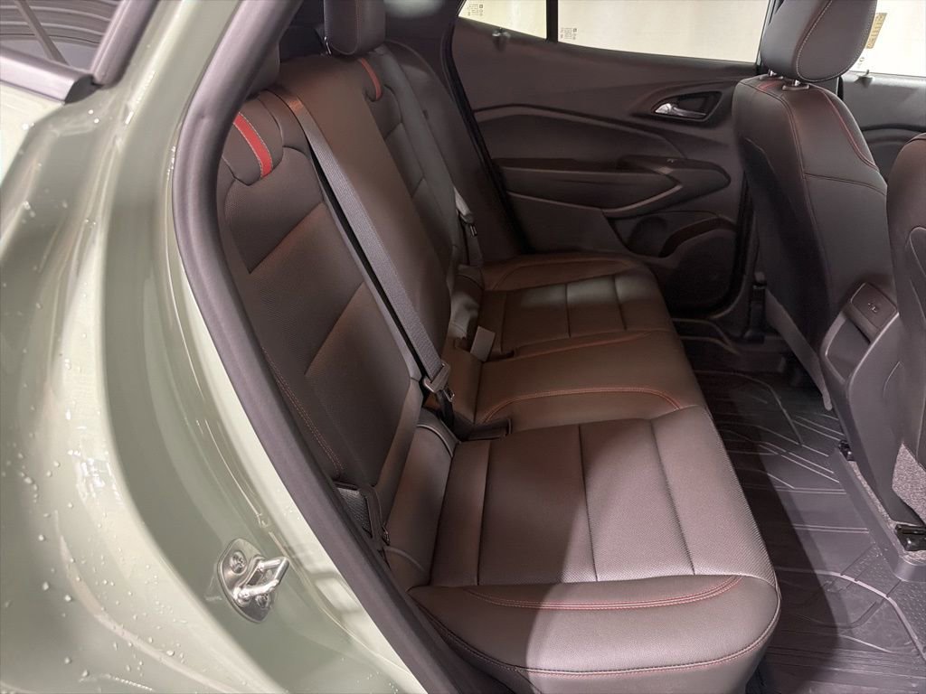 Certified 2024 Chevrolet Trax RS w/ Driver Confidence Package image 19