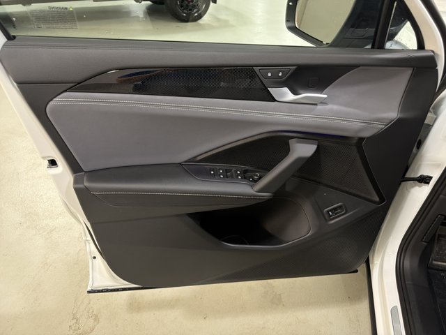 New 2026 Volkswagen Tiguan SE R-Line AWD/4WD image 18