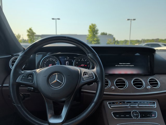 Used 2018 Mercedes-Benz E 300 image 16