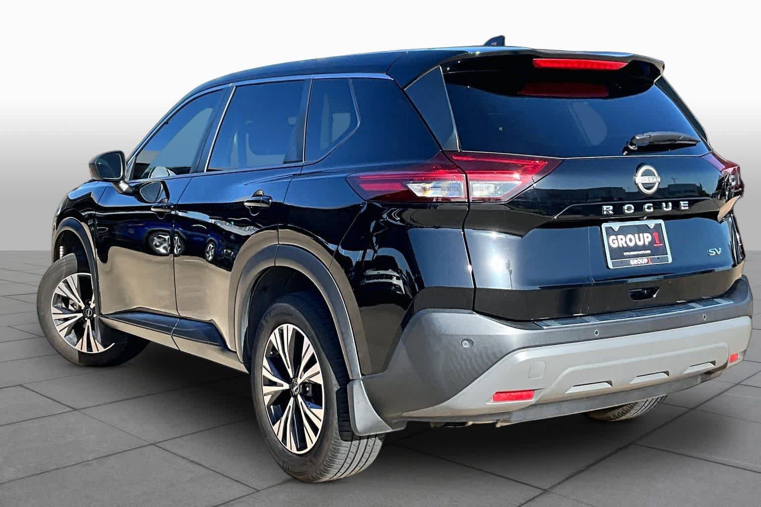 Used 2023 Nissan Rogue SV FWD image 12