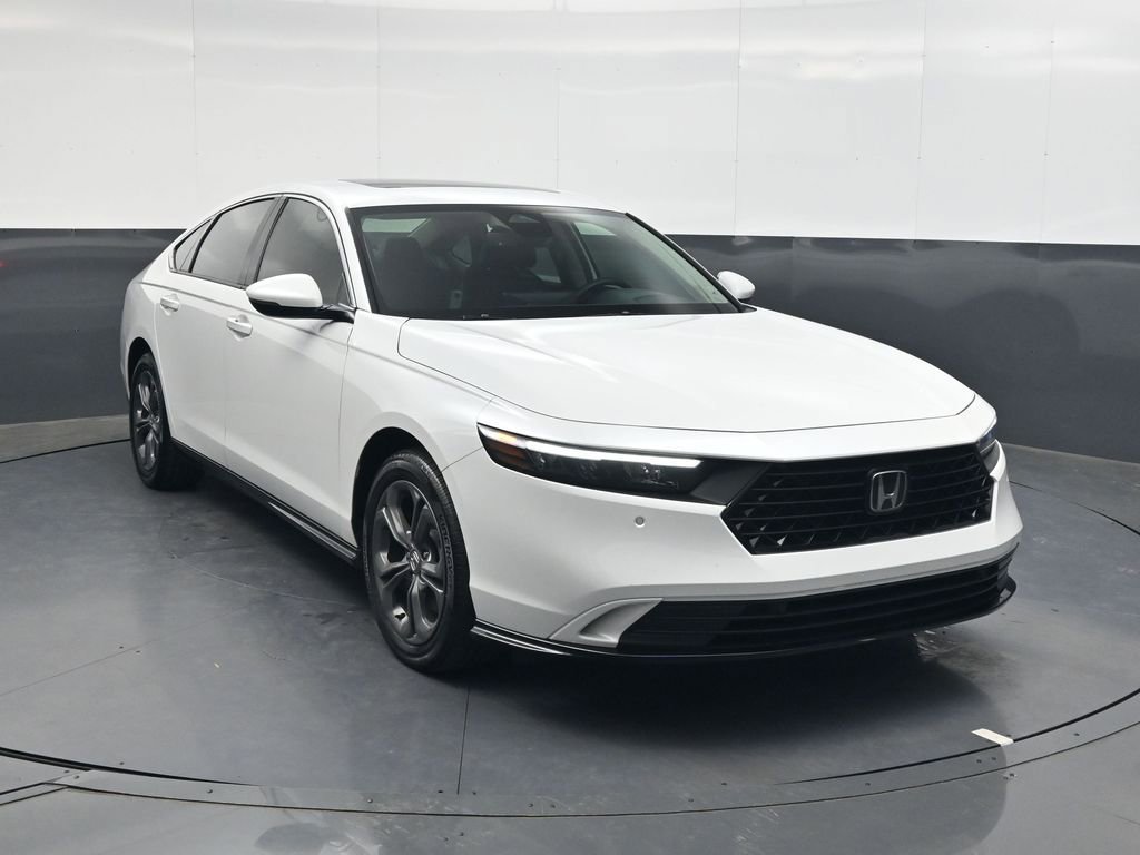 Used 2025 Honda Accord EX-L image 2