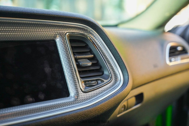 Used 2017 Dodge Challenger SRT Hellcat image 42