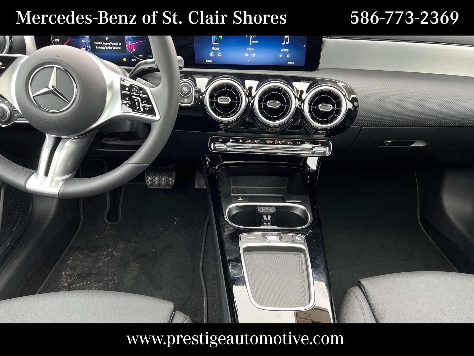 Used 2025 Mercedes-Benz CLA 250 4MATIC image 16