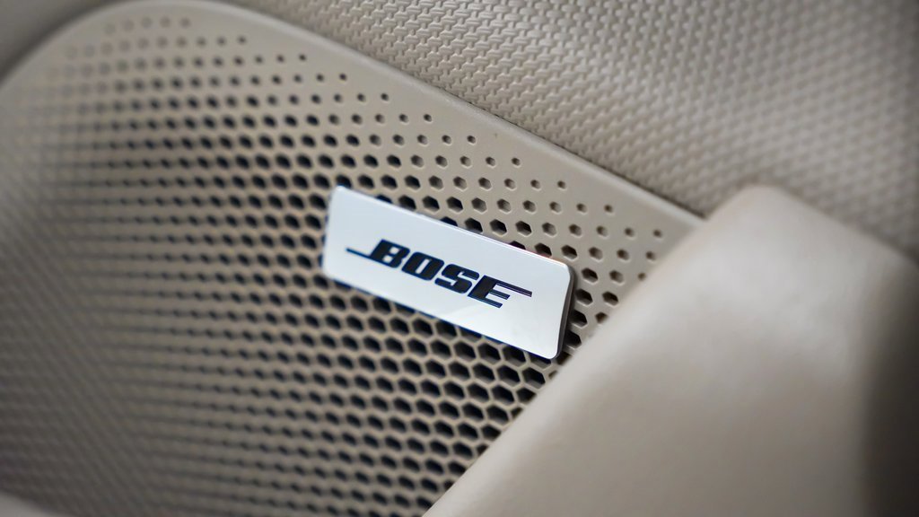 Certified 2025 Porsche Taycan 4S image 18