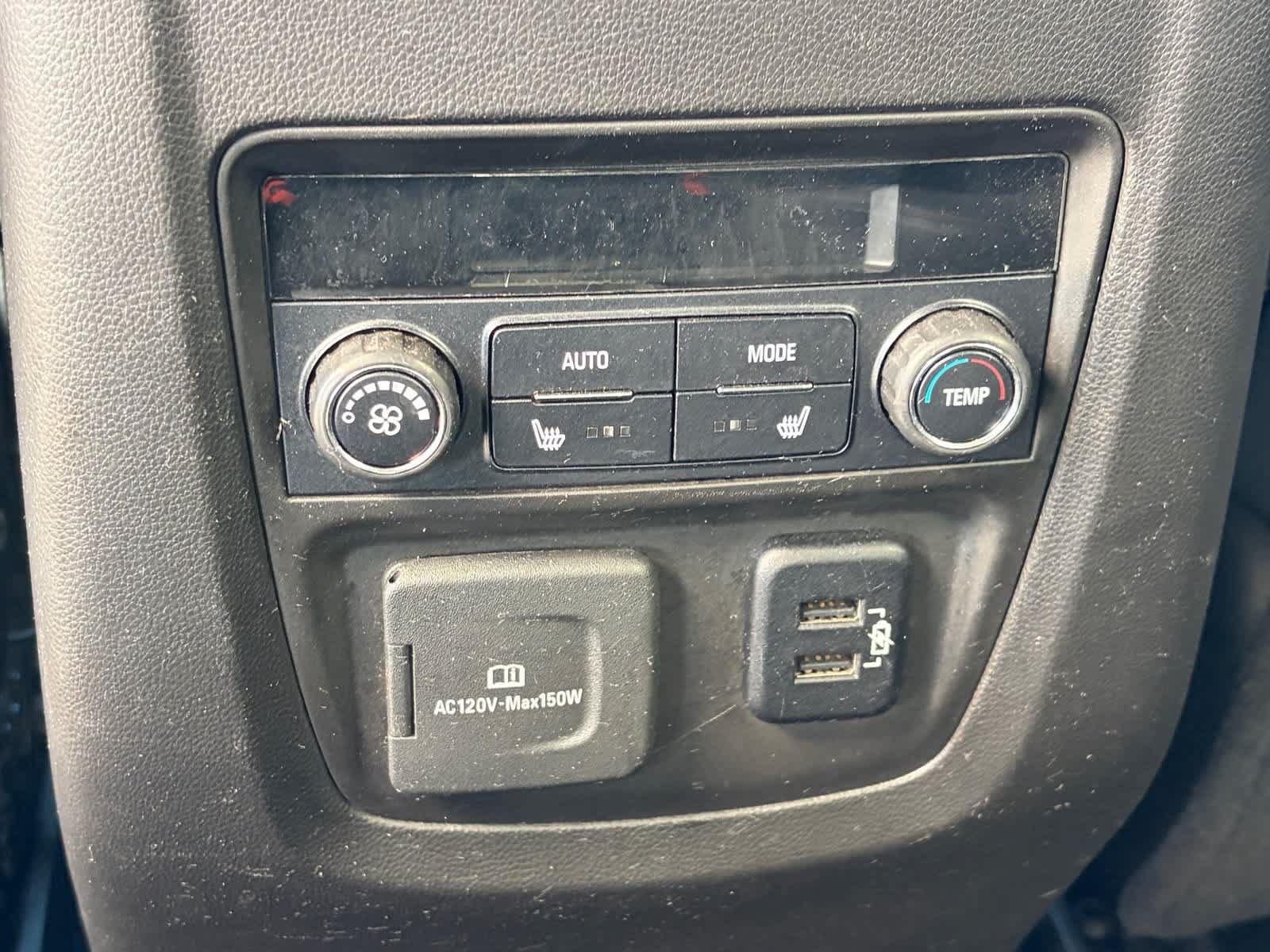 Used 2018 Buick Enclave Premium w/ Experience Buick Package FWD image 13