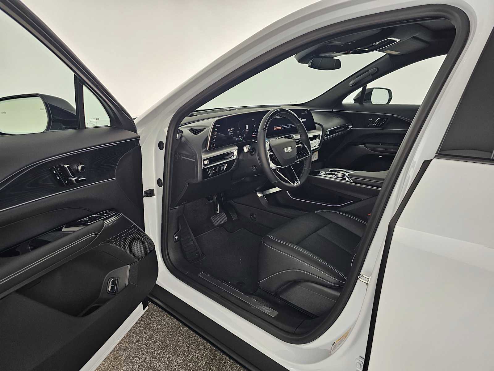 New 2026 Cadillac Lyriq Sport image 19