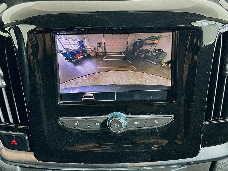 Used 2021 Chevrolet Traverse LS AWD/4WD image 15