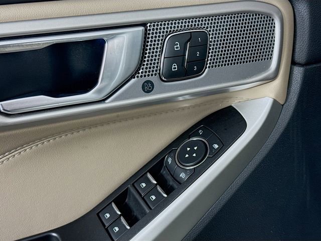 Certified 2021 Ford Explorer Limited w/ Equipment Group 301A image 18