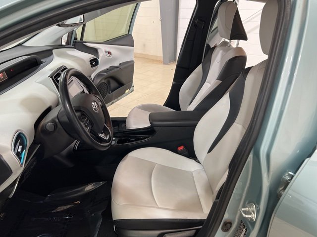 Used 2019 Toyota Prius image 9