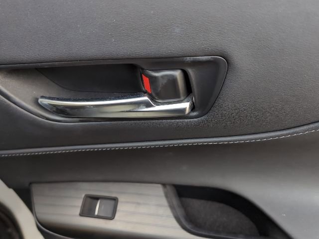 Used 2021 Toyota Venza Limited w/ Advanced Technology Package image 25