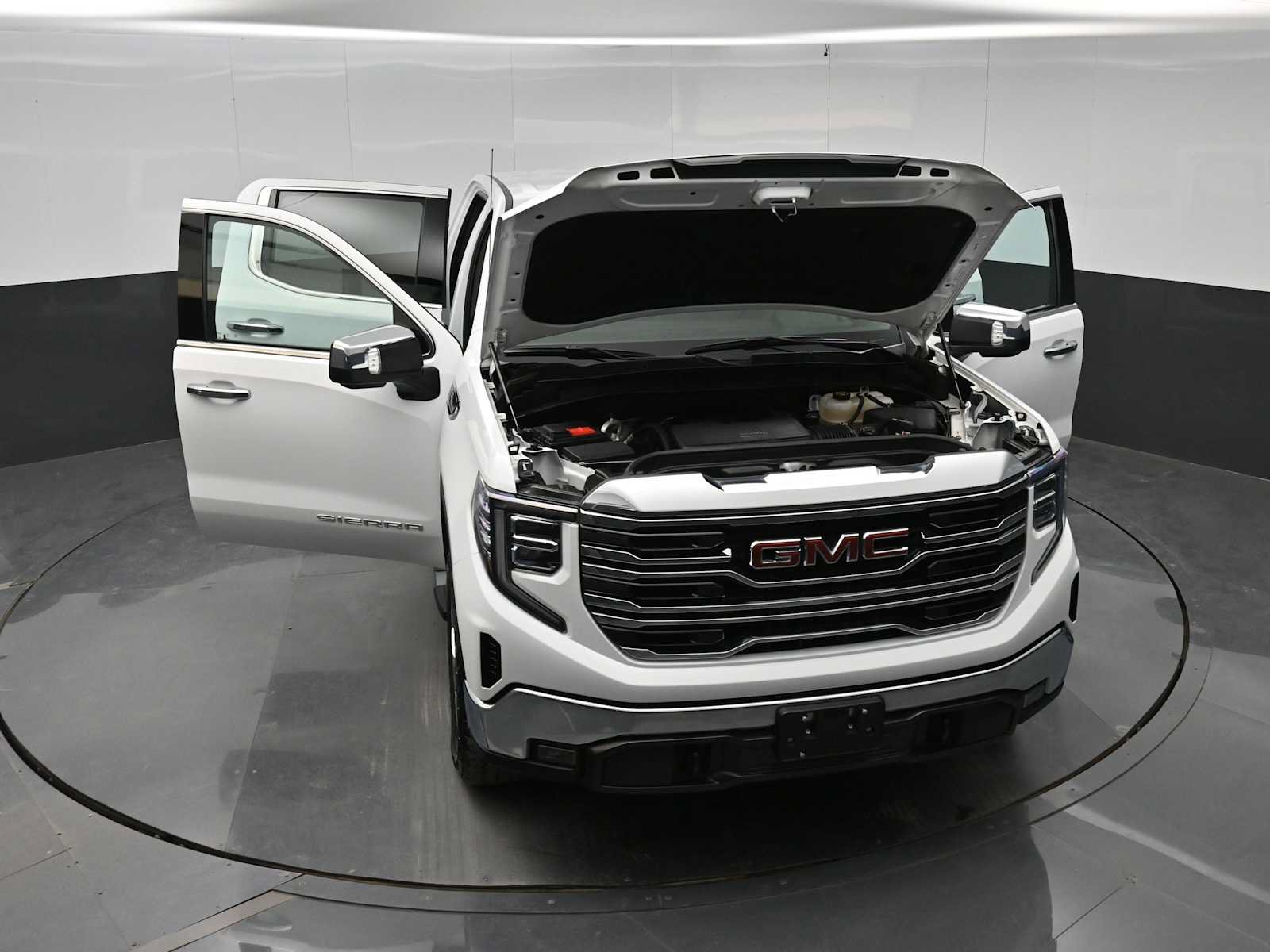 Used 2023 GMC Sierra 1500 SLT w/ SLT Premium Package AWD/4WD image 45