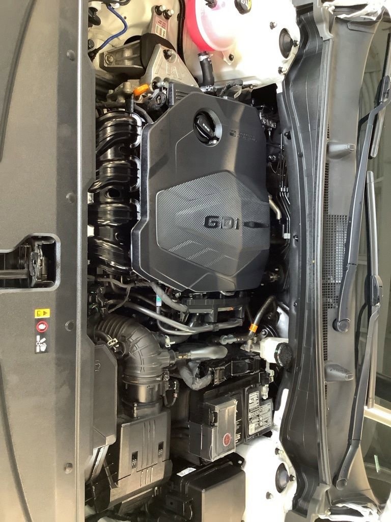 Certified 2024 Kia Sportage EX AWD/4WD image 17