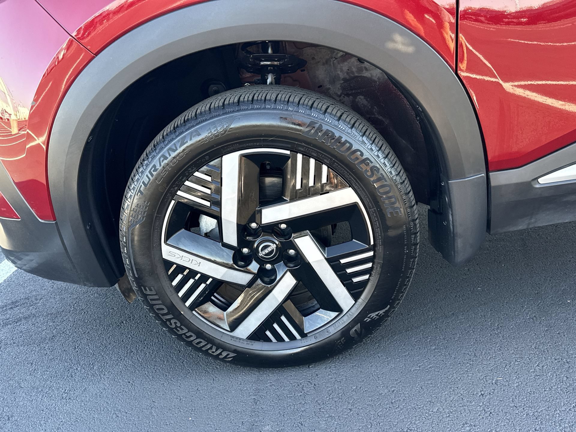Used 2025 Nissan Kicks SV FWD image 18