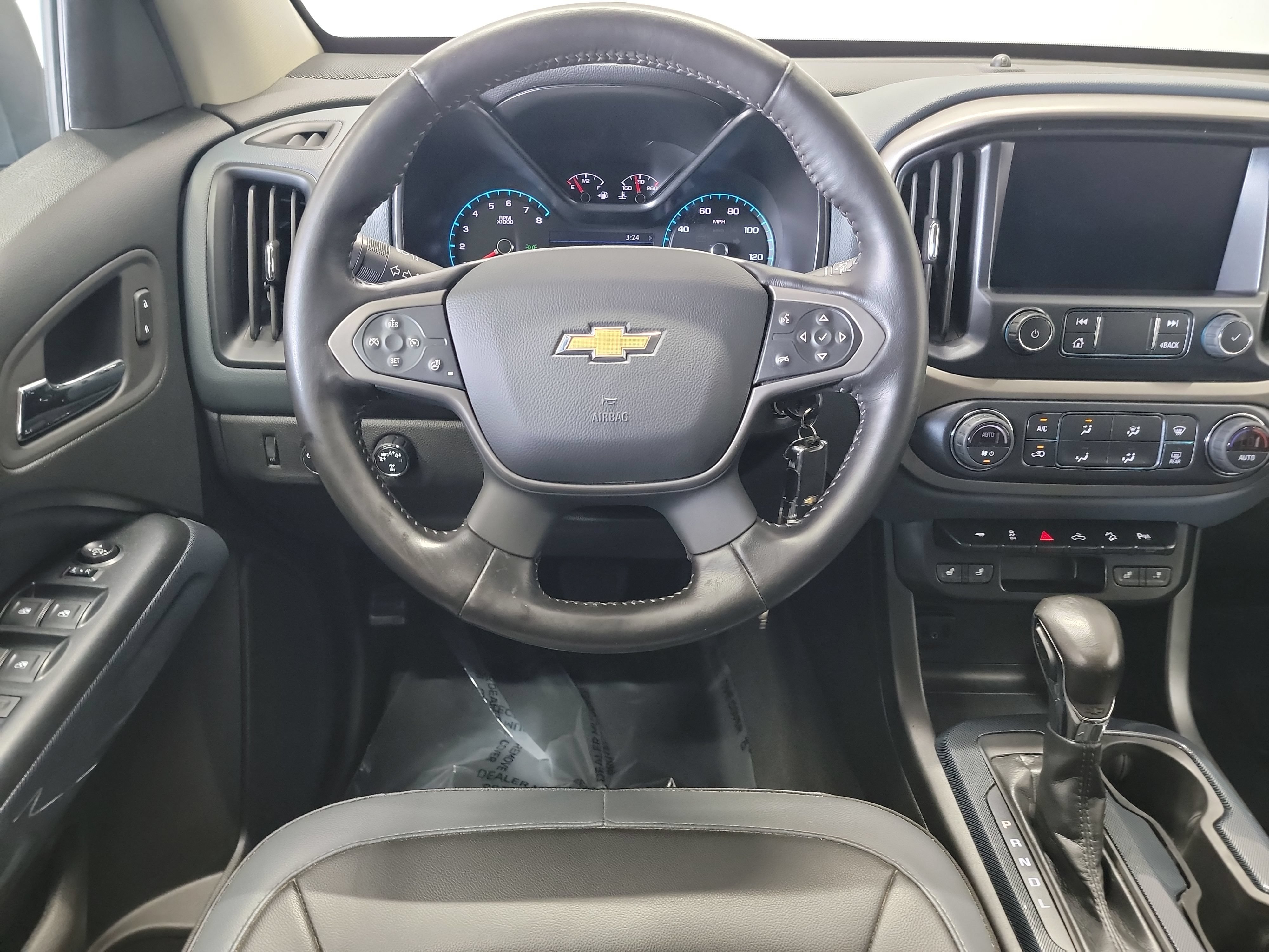 Used 2022 Chevrolet Colorado Z71 AWD/4WD image 16