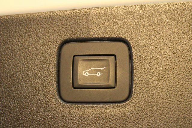 Used 2025 Buick Envista Avenir FWD image 17