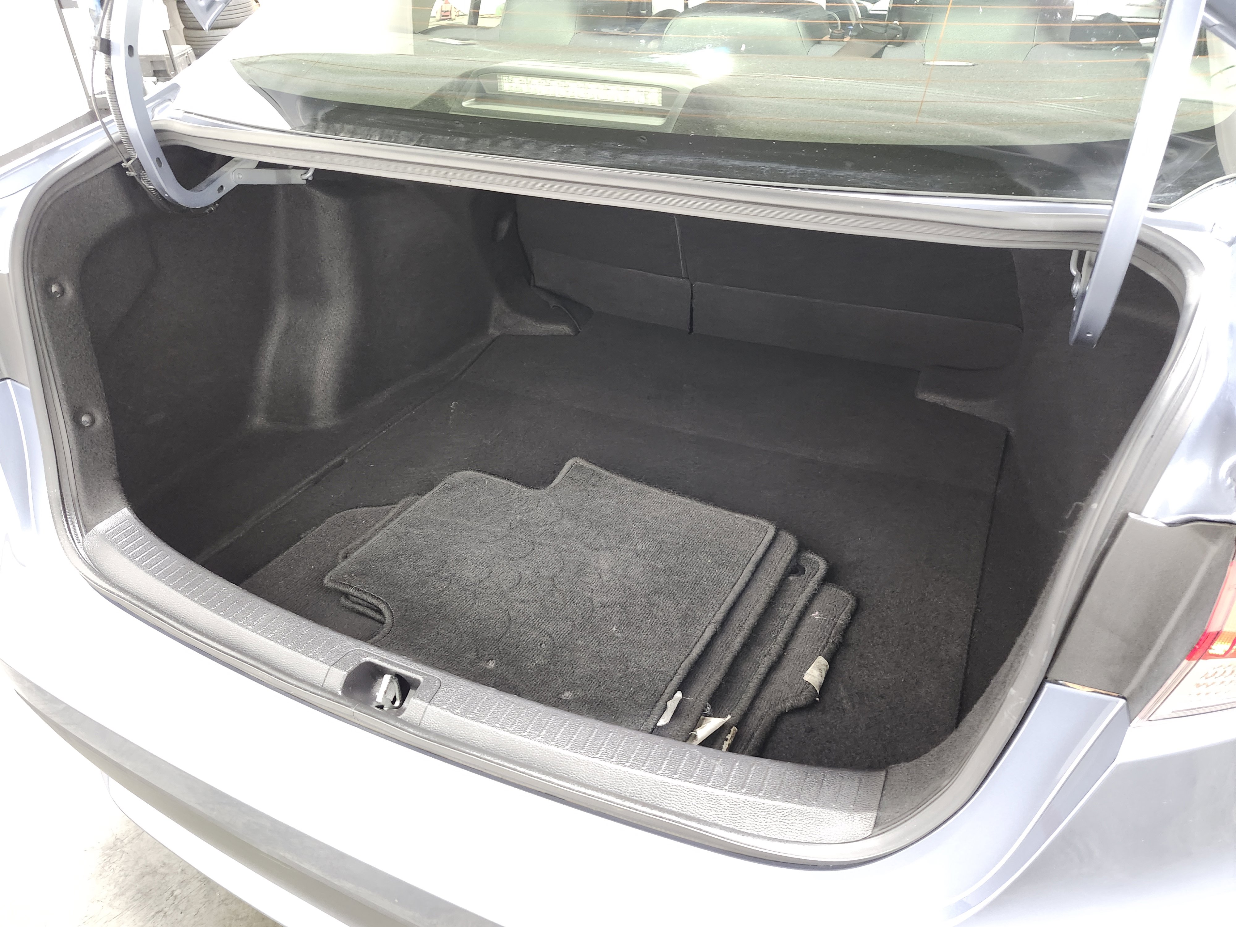 Used 2022 Toyota Corolla LE FWD image 20