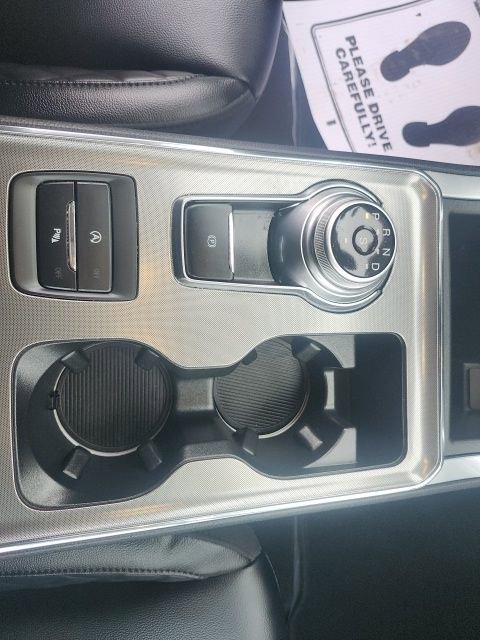 Used 2023 Ford Edge Titanium w/ Class II Trailer Tow Package image 31