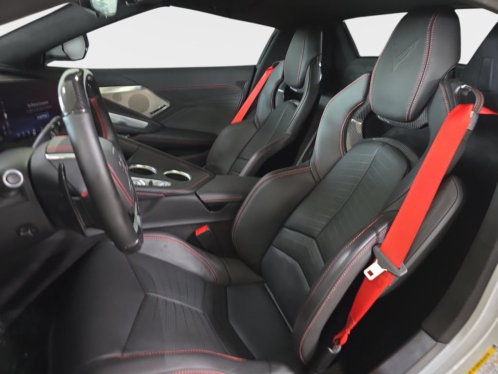 Used 2026 Chevrolet Corvette Z06 RWD image 17