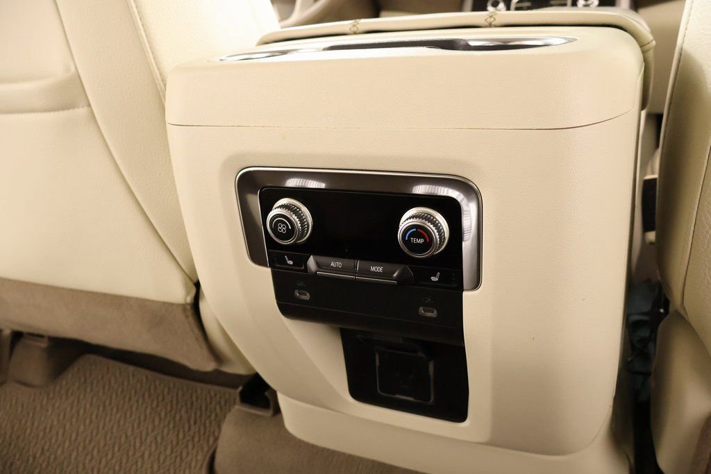 Used 2022 GMC Yukon XL Denali image 16