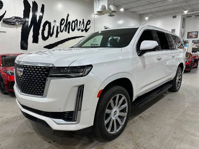 Used 2024 Cadillac Escalade ESV Premium Luxury w/ LPO, Floor Liner Package AWD/4WD image 30