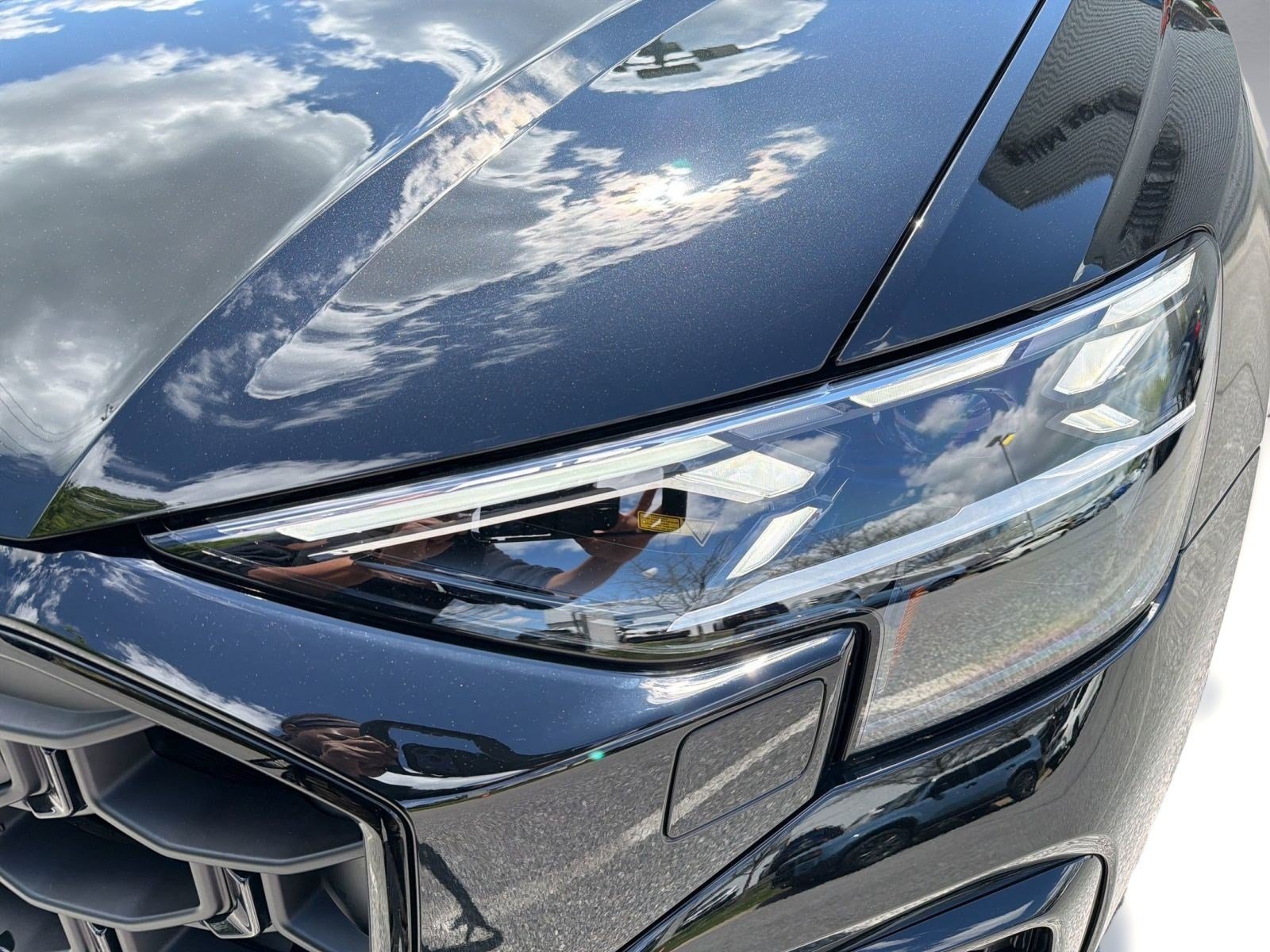New 2026 Audi SQ8 Prestige AWD/4WD image 11