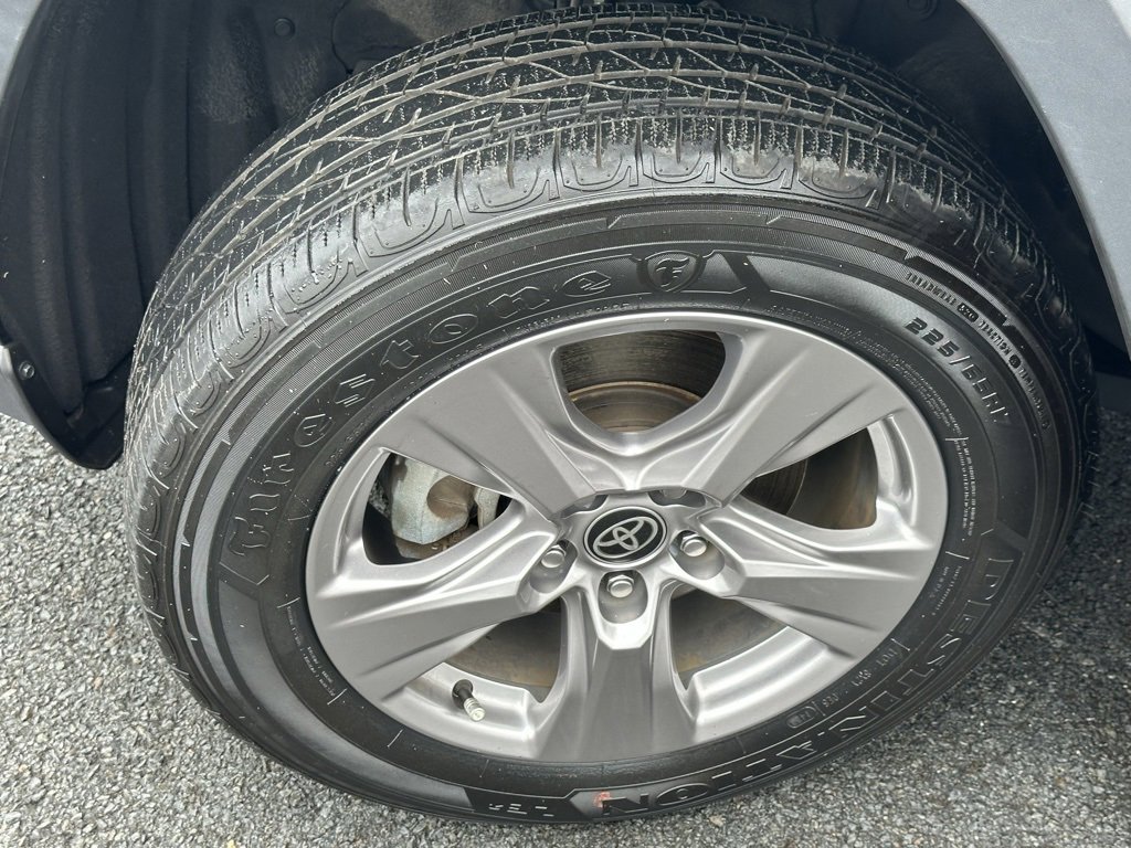 Used 2023 Toyota RAV4 XLE image 35