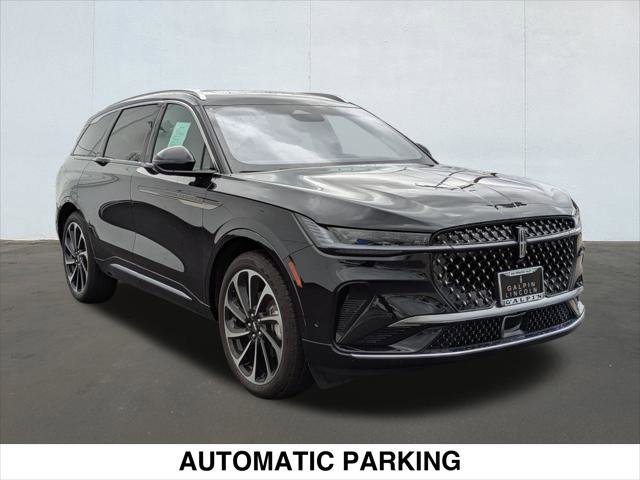 Used 2024 Lincoln Nautilus Black Label image 7