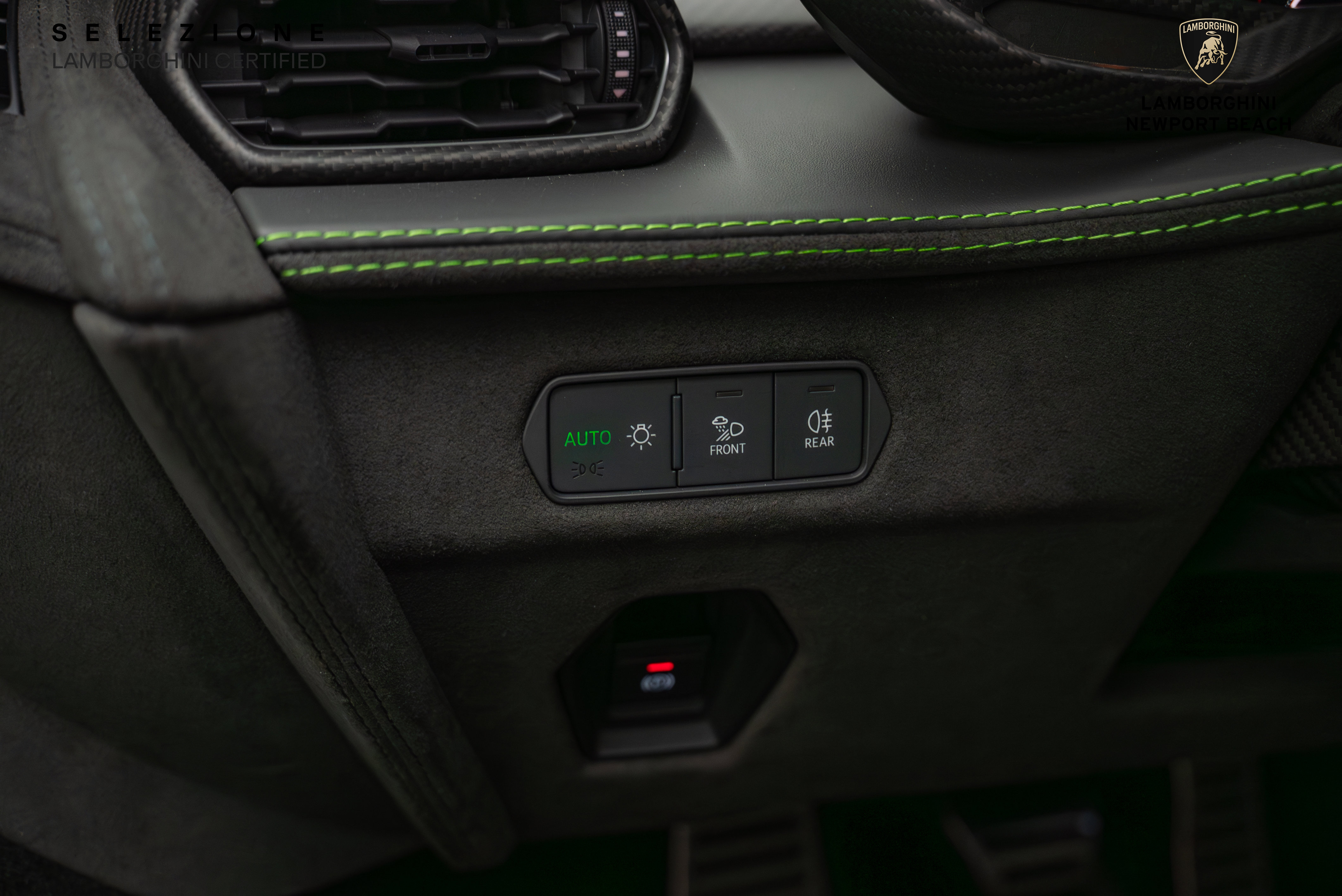 Used 2024 Lamborghini Revuelto image 28