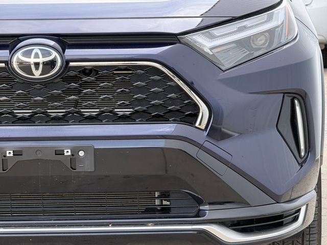 Used 2025 Toyota RAV4 XSE image 9