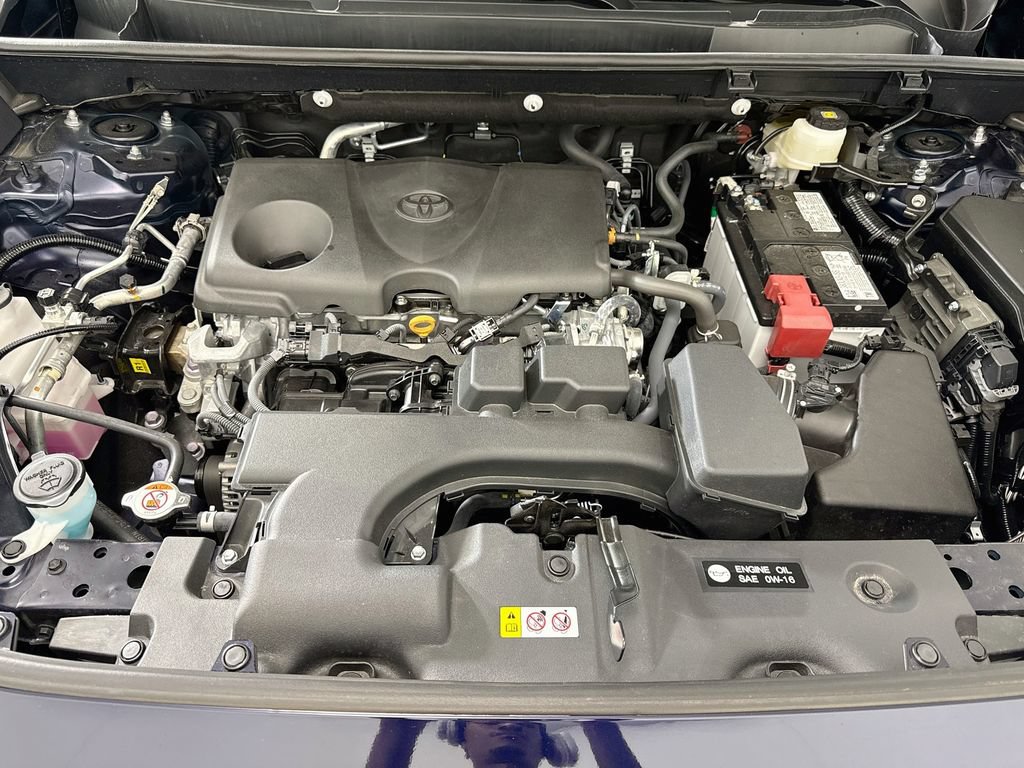 Certified 2025 Toyota RAV4 XLE w/ Convenience Package FWD image 31