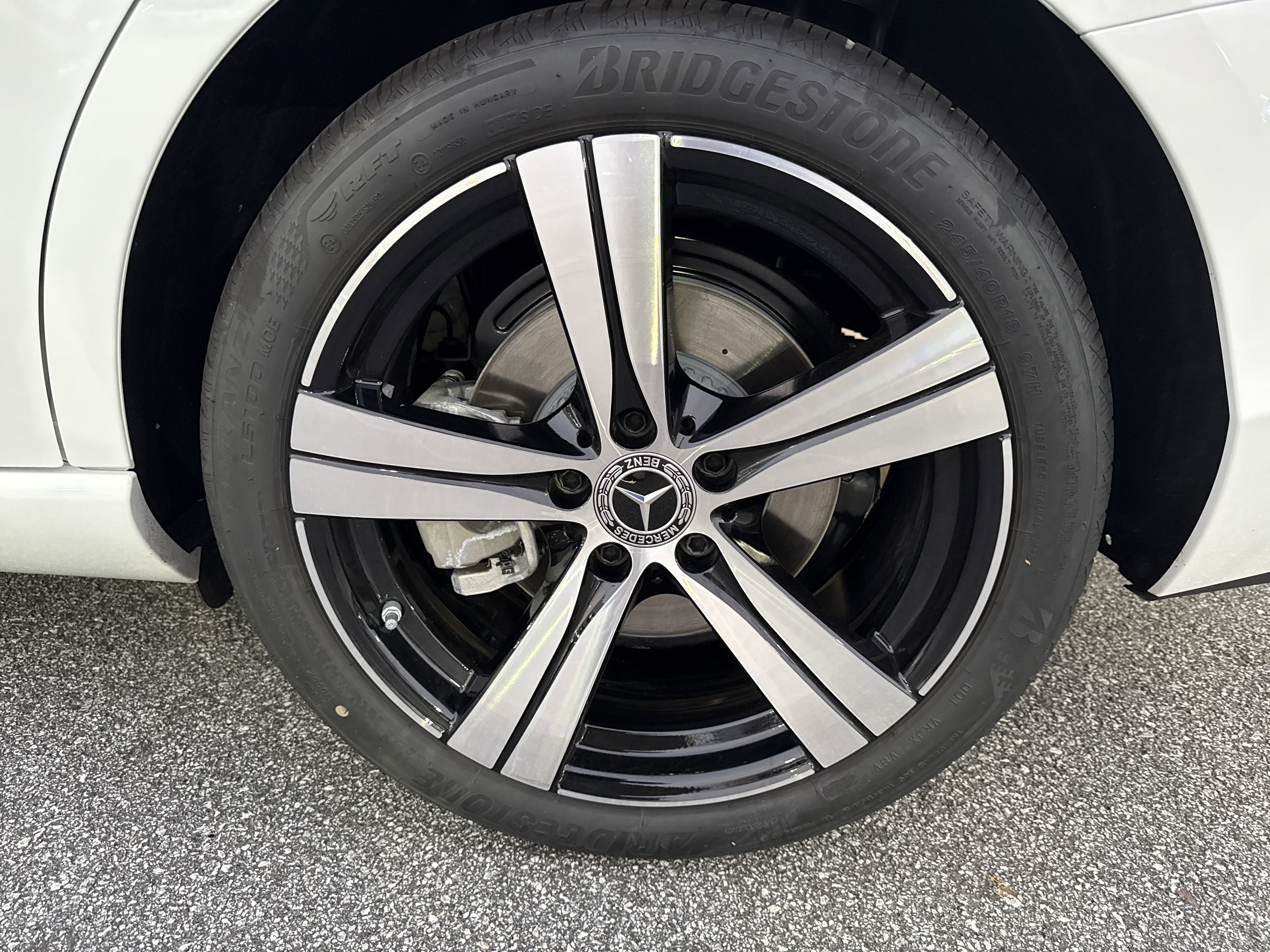 Certified 2025 Mercedes-Benz C 300 4MATIC Sedan image 15