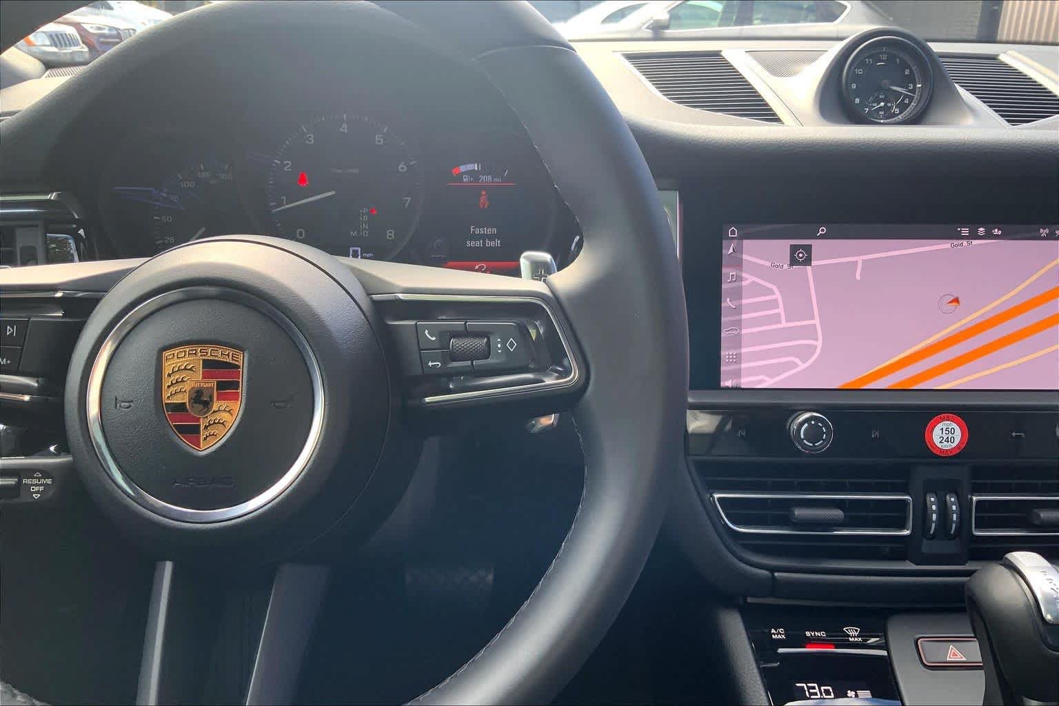 Used 2026 Porsche Macan AWD/4WD image 23