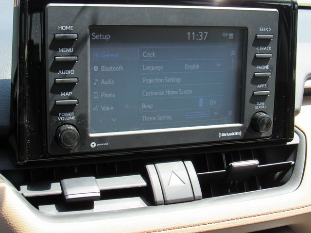 Used 2022 Toyota RAV4 XLE image 19