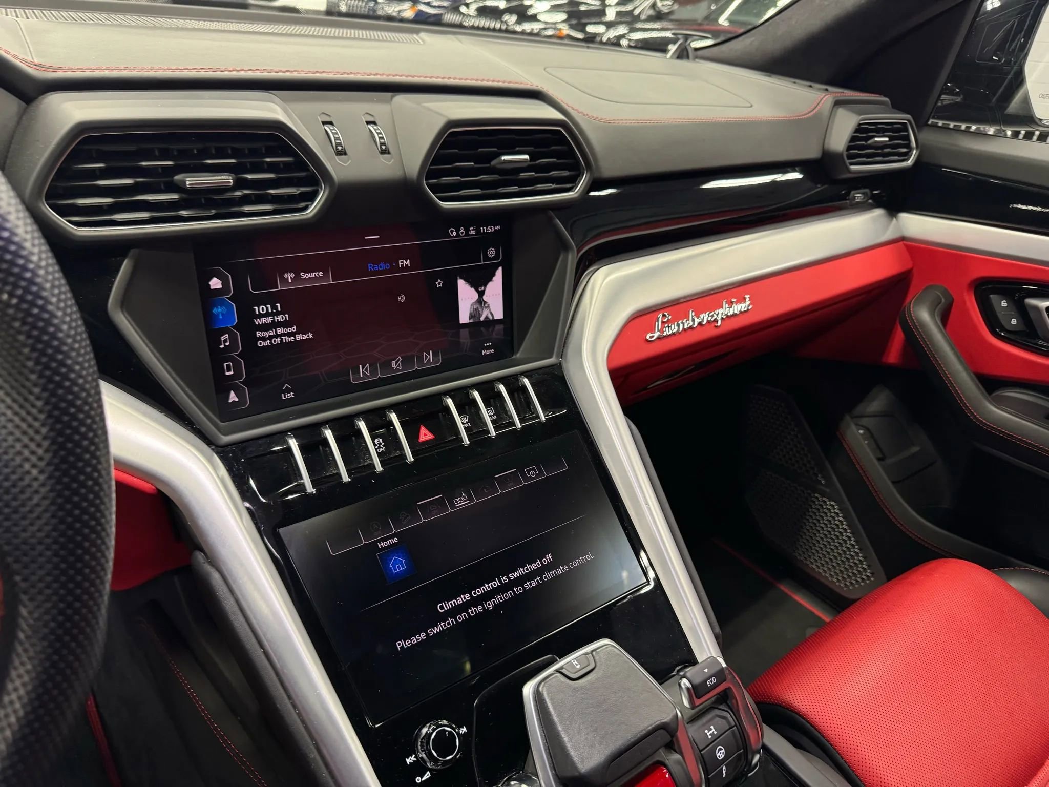 Used 2019 Lamborghini Urus image 17