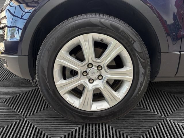 Used 2018 Land Rover Range Rover Evoque SE AWD/4WD image 29