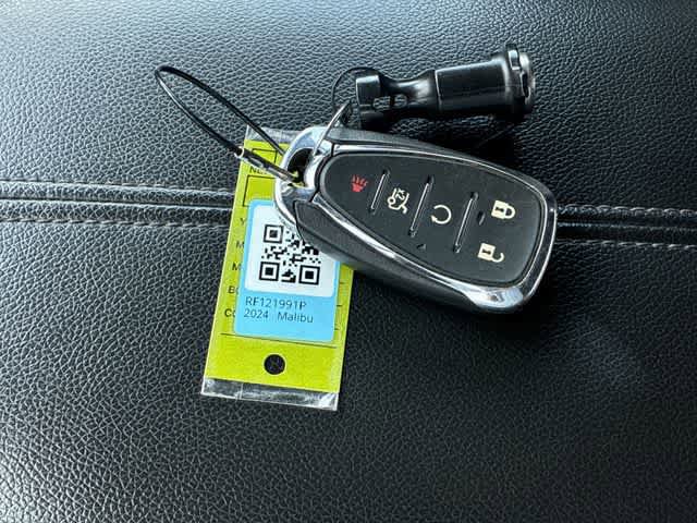 Used 2024 Chevrolet Malibu LT FWD image 36