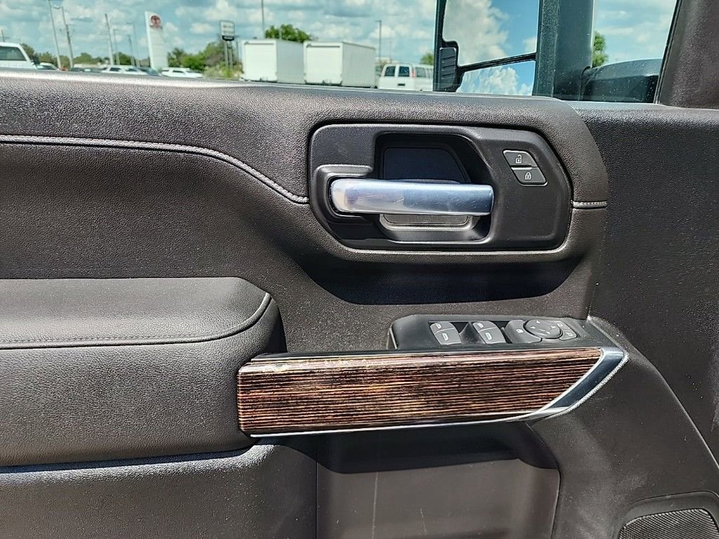 Used 2023 GMC Sierra 2500 SLE image 13