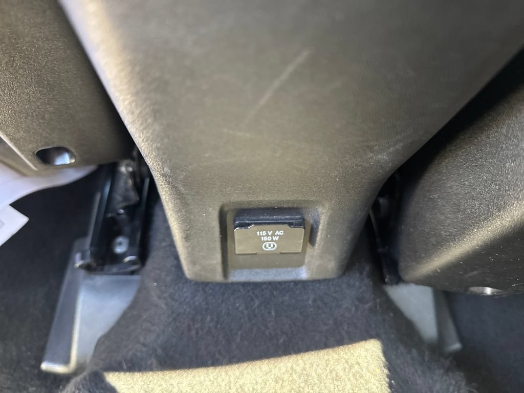 Used 2017 Jeep Renegade Latitude AWD/4WD image 16
