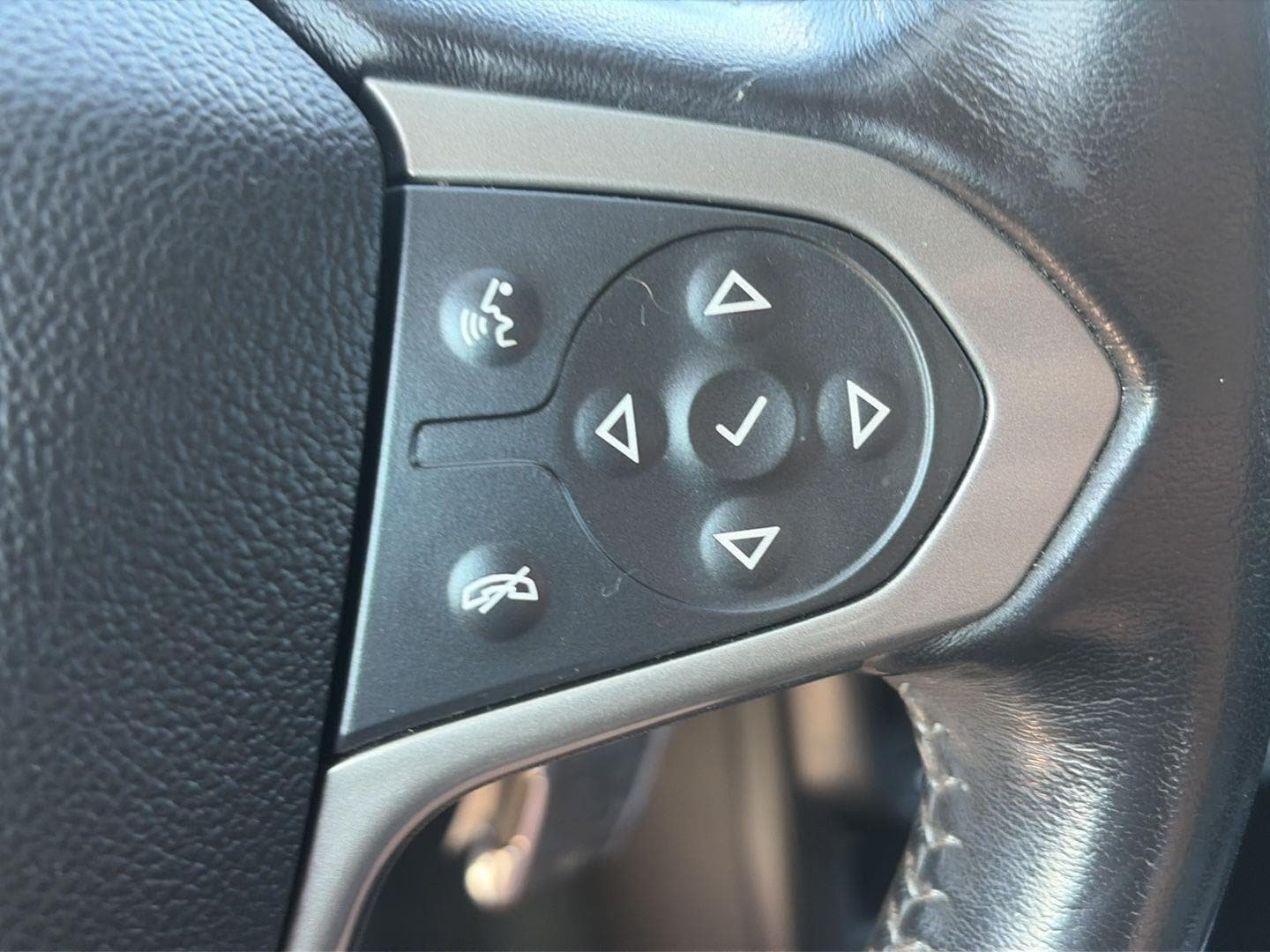 Used 2016 Chevrolet Colorado Z71 AWD/4WD image 19