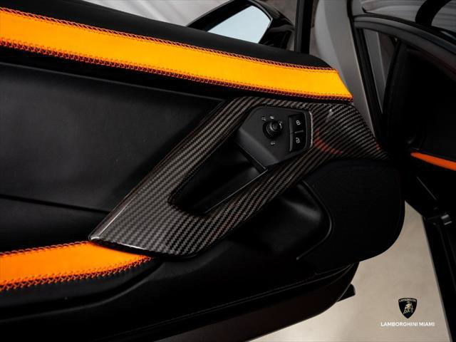 Used 2019 Lamborghini Aventador S AWD/4WD image 39