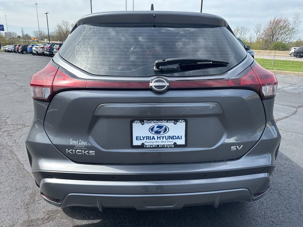 Used 2023 Nissan Kicks SV FWD image 6