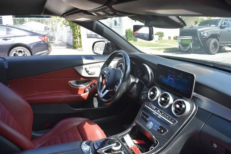 Used 2019 Mercedes-Benz C 300 4MATIC Cabriolet image 19