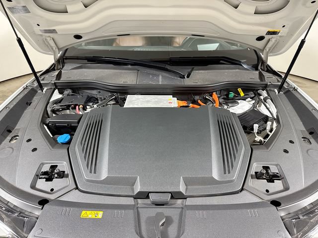 Used 2019 Audi e-tron Prestige w/ Prestige Package image 30