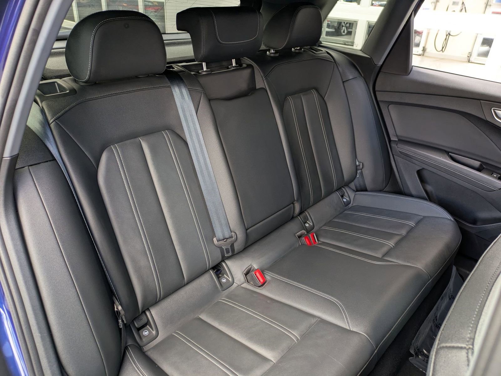 Used 2023 Audi Q4 e-tron Premium Plus w/ Premium Plus image 28